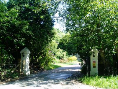 Entrance gates